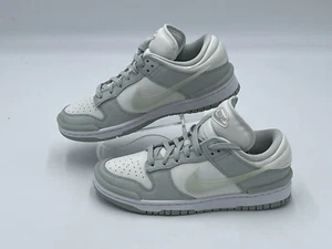 Nike Wmns 11.5/Mens 10 Dunk Low Twist Light Silver Shoes Sneakers DZ2794-004 - Picture 1 of 5