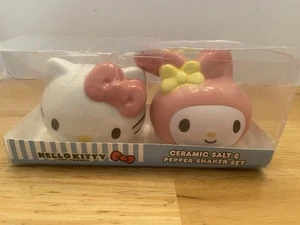 Hello Kitty Salt & Pepper Shakers,Mimi Sister, NIB - Picture 1 of 4