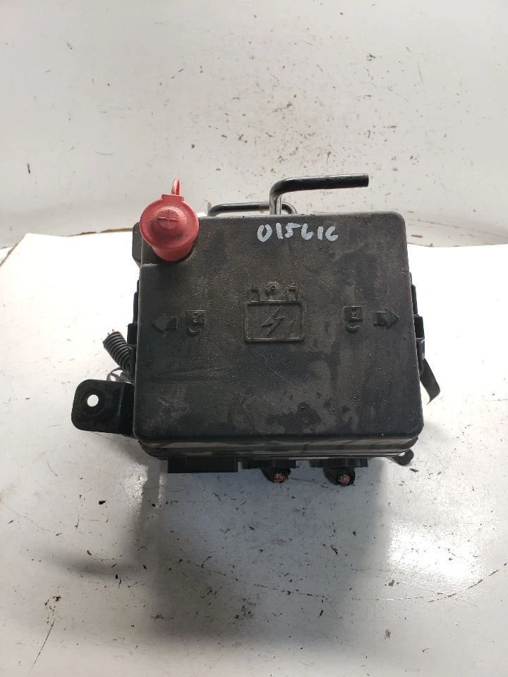 Caixa de fusíveis motor compatível com 03-04 ION 1353422 - Imagem 1 de 4