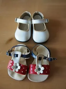 2 Pairs of Vintabe Baby Shoes Size 2 - Miss Angel Fair & Merry Steps - 70's - Picture 1 of 12