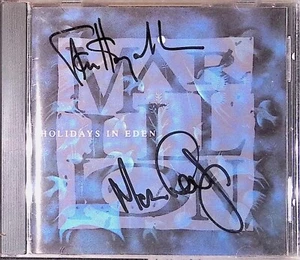 MARILLION Holidays in Eden AUTOGRAPHED CD - Picture 1 of 1