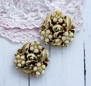 Vintage Jewelcraft clip a grappolo fiore bianco e strass smalto su orecchini - Foto 1 di 4