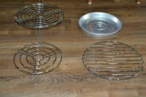 Set of 4 Galloping Gourmet Replacement Wire Racks & Pan - Bild 1 von 7