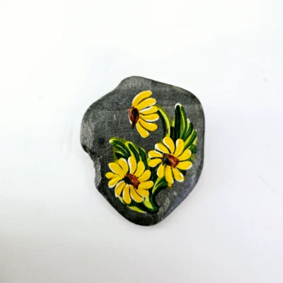 Broche prendedor vintage pintado a mano delicado amarillo piedra margarita arte popular floral Foto 1 de 4
