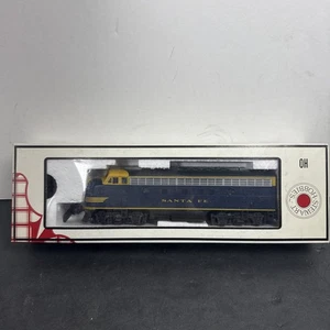 NUEVO HO Stewart Kato 8450 Santa Fe Freight F3A Fase IV Motorizado Diesel Loco ATSF - Imagen 1 de 14