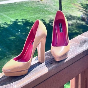 Charles Jourdan Paris Platform Pumps Heels Patent Leather Beige Size 8M - Picture 1 of 9