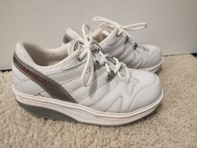 MBT Physiological Shoes Women's Size 7.5 White Leather Walking Shoes EUC - Image 1 of 4