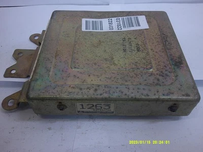 COMPUTADORA MOTOR DODGE COLT 1989 MD131263 E2T33473 1,5 L PCM ECM ECU OEM Foto 1 de 4