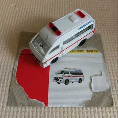 Tomica Nissan NV350 Ambulance BP18 - Image 1 of 4