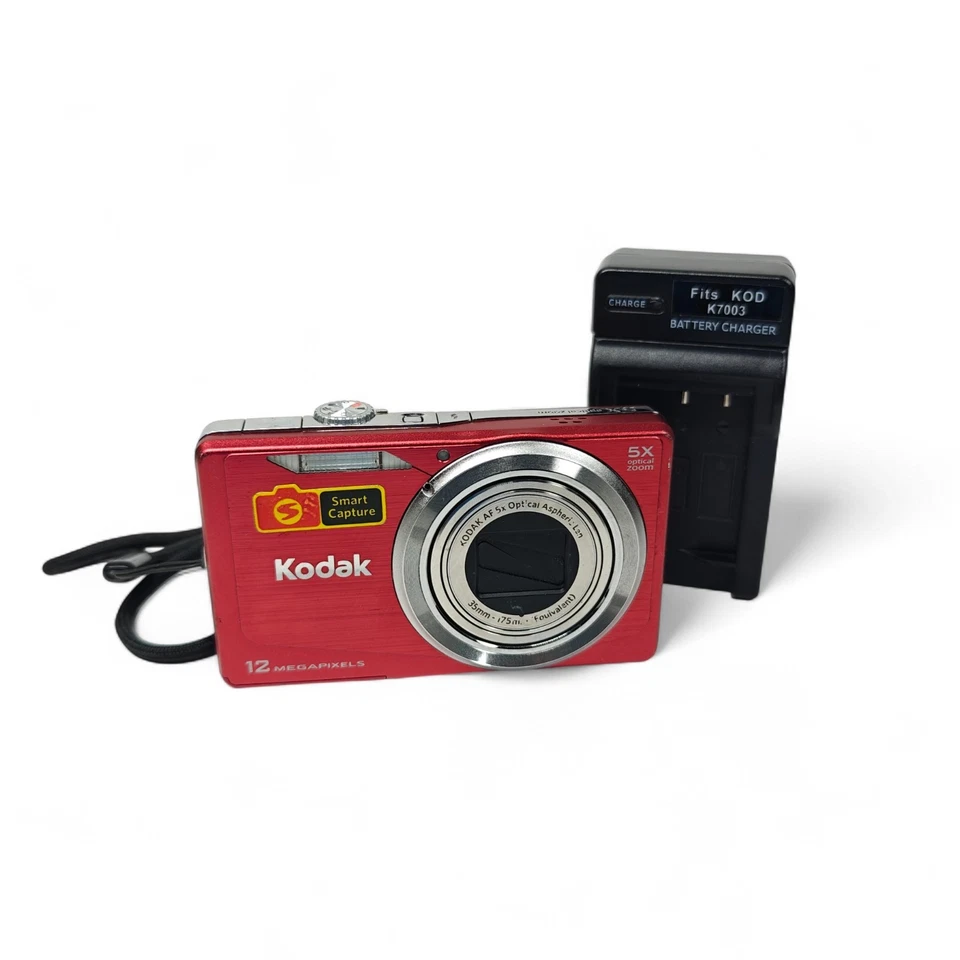 Kodak EASYSHARE M381 12.0MP Digital Camera Red 5x Zoom + Charger - Image 1 of 4