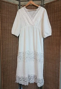 Weiche Umrandung Gr. PXS Romantik Kleid Spitze Maxikleid weiß Boho Cottagecor - Bild 1 von 13