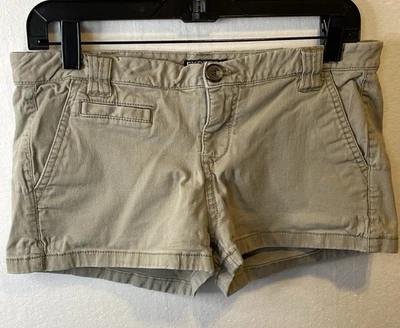Express Shorts Women's Khaki Low Rise Size 4 - Image 1 of 4