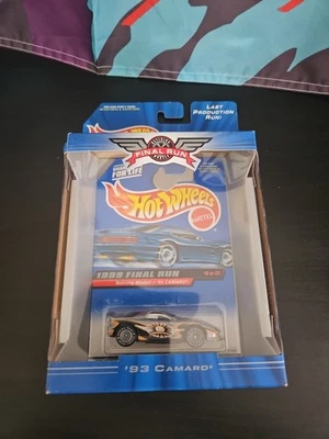 Vintage Hot Wheels 1999 Final Run Retiring Model  '93 Camaro Real Riders New - Image 1 of 4