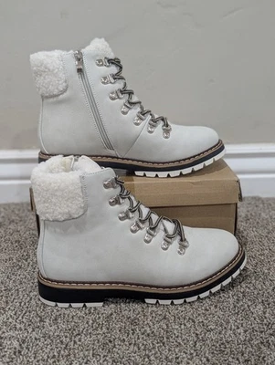Size 7.5 Women's Dunes Conrad Ice White Zip Up Fur Lined Stylish Boots - Image 1 of 4