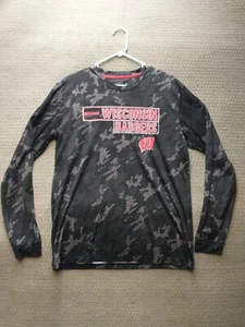 Camisa WISCONSIN BADGERS Adulto Grande Manga Larga Negra Roja Gris Camuflada Para Hombre - Imagen 1 de 12