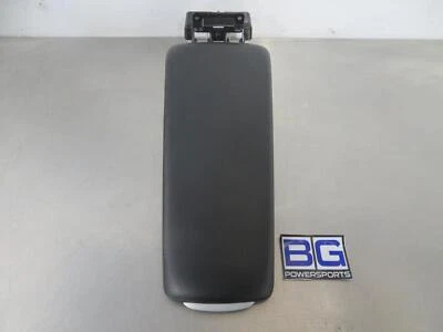 EB1375 2014 14 FERRARI FF F151 TAMPA DA UNIDADE DO CONSOLE TRASEIRO - Imagem 1 de 4