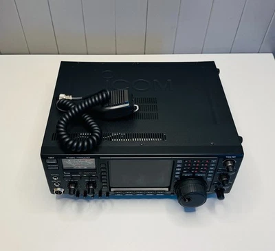 ICOM IC-756 PRO II Amateurfunk Funkgerät HF / 50 MHz Transceiver und Mikrofon - Bild 1 von 4