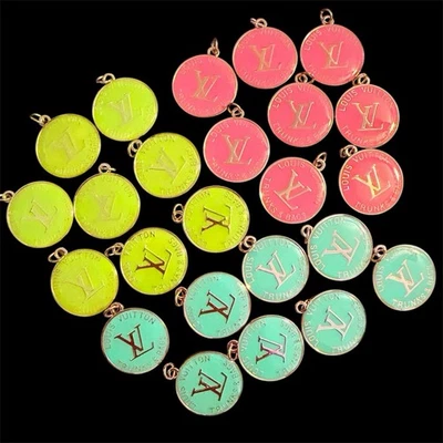 Lote de 24 tiradores de cremallera Louis Vuitton  Foto 1 de 4