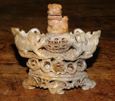 Recipiente antigo chinês esculpido em pedra-sabão Foo Dog pequeno - Imagem 1 de 4