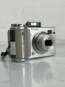 Fujifilm FinePix E500 4.1MP Digital Camera –Fully Working– Classic Compact #232 - Picture 1 of 7