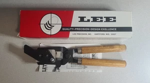 Lee Precision Double Cavity Bullet Mold DIA .452 200 gr. 452 200 RF - Picture 1 of 12