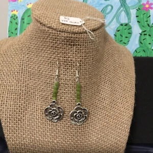 Genuine Faceted Raw Peridot Beaded Rose Dangle Earrings 925 Hooks - Picture 1 of 8