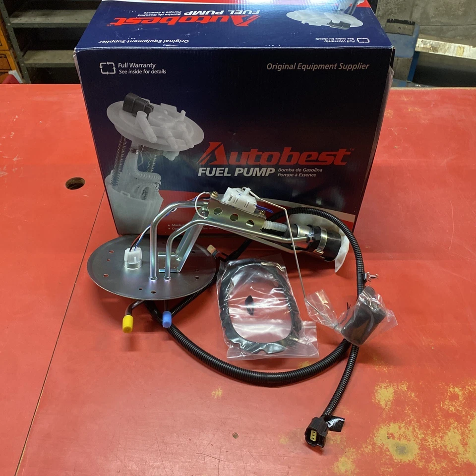 Módulo de bomba de combustible Autobest F1283A para Lincoln Town Car 1998-2000 V8 281 4,6 L Foto 1 de 4