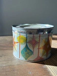 Vintage 1962 Mrs Leland’s Candy Easter Bunny Bits Boy & Girl One Pound Candy Tin - Picture 1 of 14