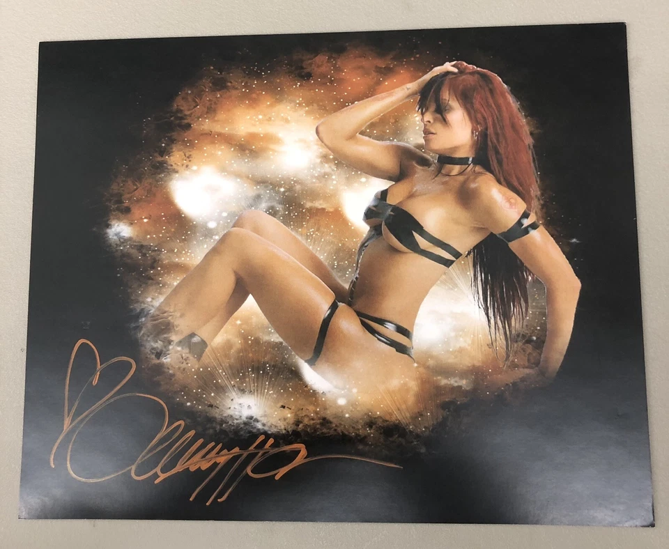 Christy Hemme NWA WWE Diva Lucha Playboy Foto Firmada Automáticamente 8x10 SIN CERTIFICADO DE AUTENTICIDAD Foto 1 de 1