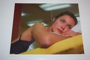Lynda Carter Wonder Woman pinup 8x10 glossy photo Busty Sexy Cleavage tv 1231 - Picture 1 of 1