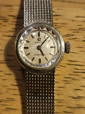 Reloj Omega Vintage Mujer LADY Matic Caja Llena Oro Blanco 14Kt Como Nuevo Foto 1 de 4