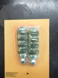 V-Twin Manufacturing Small Cats Paw Footpegs - 27-1582 - Picture 1 of 2