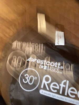 Westcott Basics Reflector Kit 5-in-1 kit (30"), Used - Image 1 of 3