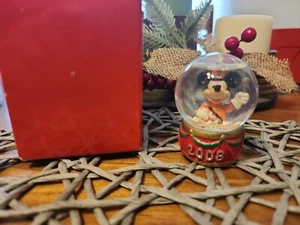 Disney Mickey Mouse JC Penny Exclusive Mini Schneekugel 2008 Weihnachtsdeko - Bild 1 von 3
