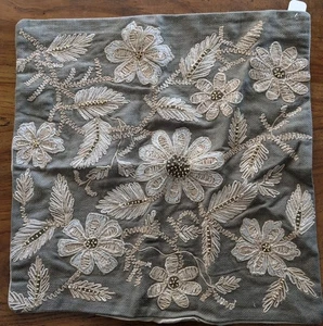 Almohada bordada Corin POTTERY BARN Seagrass-CAJA ABIERTA - Imagen 1 de 3