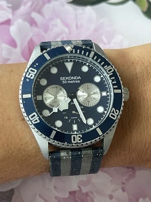Sekonda 1628 AKT Mens Watch Fabric Strap Striped British Design Japan MOVT 854 - Image 1 of 4