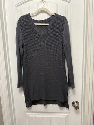 Suéter PrAna para mujer talla mediana carbón cuello en V suéter texturizado Foto 1 de 4