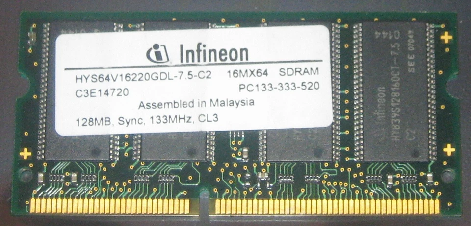 128MB Infineon SDRAM 133MHz PC-133 SO-DIMM 144-pol. CL3 HYS64V16220GDL-7,5-C2 - Bild 1 von 1