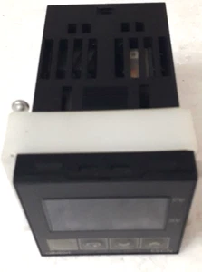 Omron E5CN-R1TCU Temperatur Steuerung Neu - Bild 1 von 4
