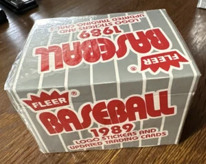 1989 Fleer Baseball Update 132-Card Factory Sealed Set: Deion RC, Randy Johnson - Picture 1 of 8