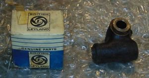 Lower Left Trunnions 21H5915.  Austin / Morris Marina -NOS New—-S5–#2 - Picture 1 of 6
