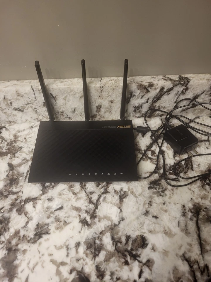 ASUS RT-AC66R 802.11ac Dual-Band Wireless AC1750 Gigabit 4-Port Router 5G - Image 1 of 3