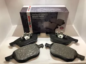 Front Brake Pads Fits Ford Focus MK2 & C-MAX 2005-2011  - Picture 1 of 3