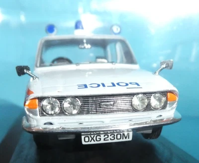 Trumph 2.5 i 1974 Police car  in White/Decals  Corgi Vanguards 1:43rdScale - Image 1 of 4