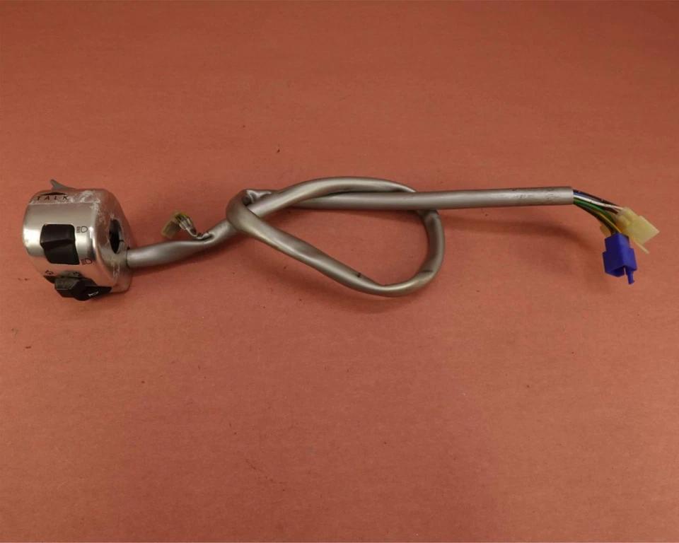 Interruptor de control izquierdo 99-13 YAMAHA XVZ 1300 TF XVZ1300 VENTURE ROYAL STAR Foto 1 de 4