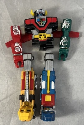 VOLTRON Vintage Bandai Toei 1981 6 In. Action Figure for Parts/ Repair Go Lion - Image 1 of 4