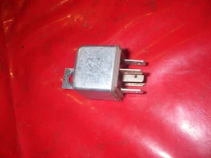 5 Pin Alugehäuse Lastrelais RELAIS RELAY solenoid PIAGGIO HEXAGON 125 150 180 - Picture 1 of 3