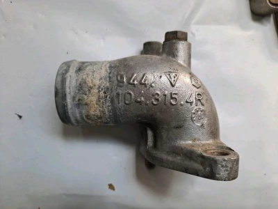 PORSCHE 944 924s  ENGINE COOLANT INLET FEED PIPE ELBOW FITTING NECK 9441043154R - Image 1 of 4