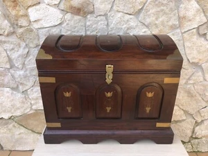 Baule Scrigno Vintage In Legno - Foto 1 di 18