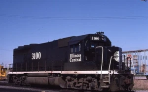 IC 3100 ILLINOIS CENTRAL Eisenbahn Zug Lokomotive WALDANSICHT 1989 Foto Dia - Bild 1 von 1
